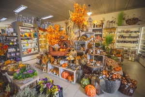 Prodejní ostrůvky vytvořené ze stavebnice SKYWANDER od firmy JPL